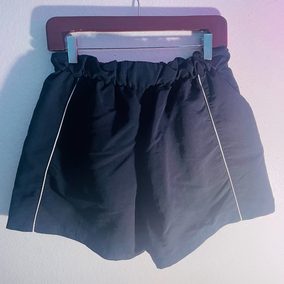 Vans Shorts | Vans Small Shorts. Like New. Classic. White. Black and Checker - Picture 3 of 3